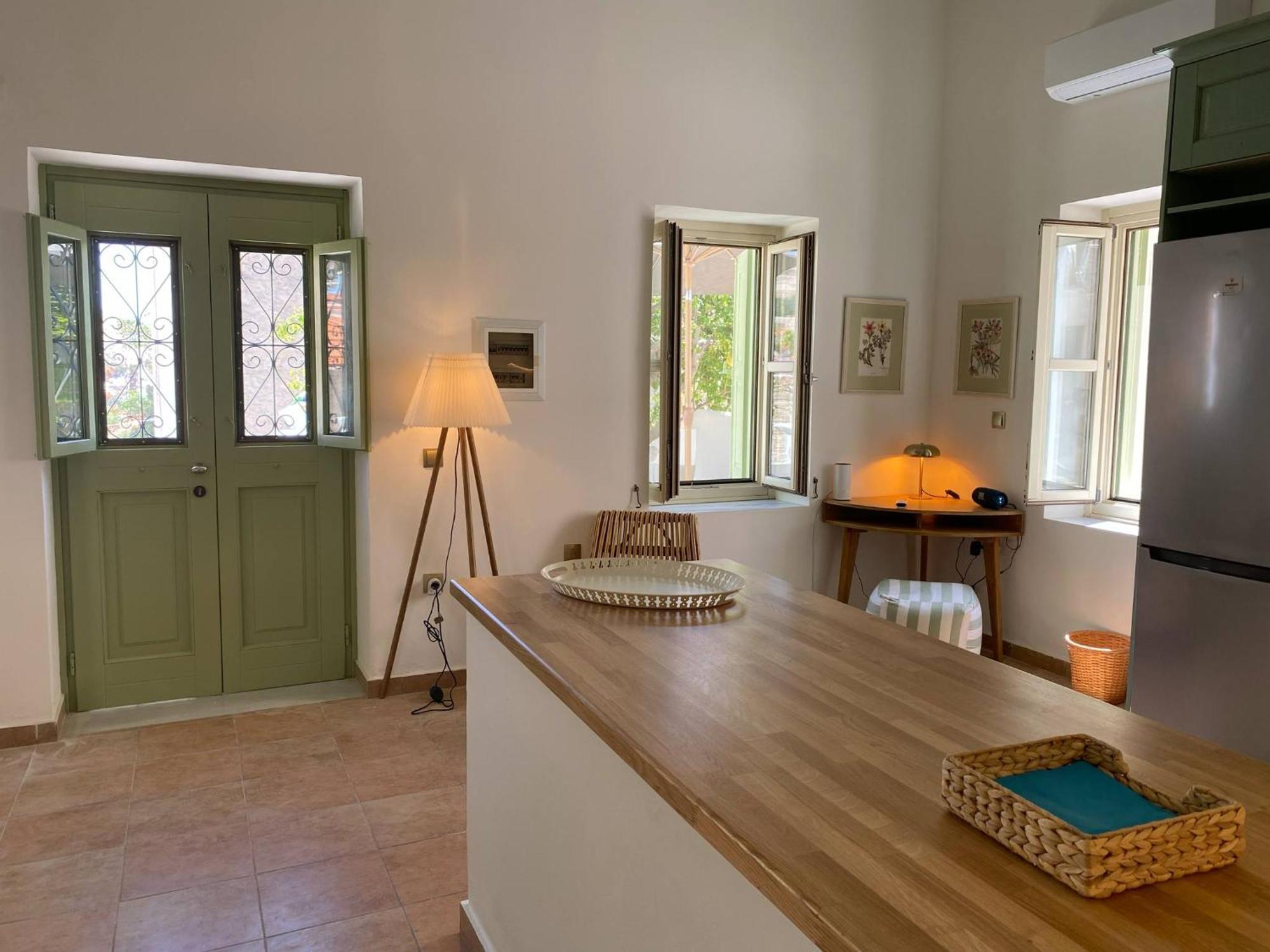 Villa Theoni Chalki Town エクステリア 写真